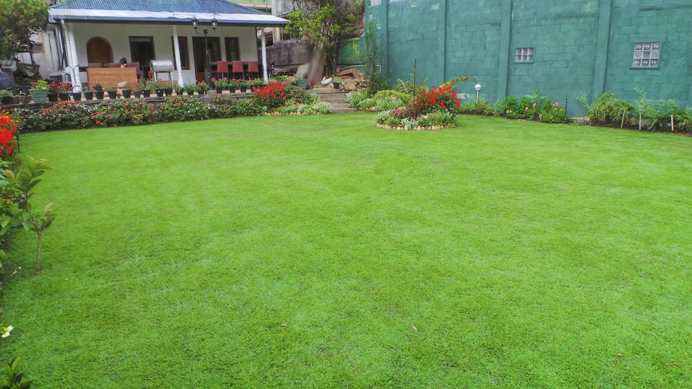 Golf Green City Bungalow 33/38
