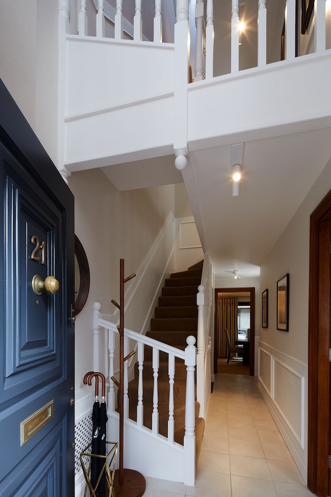 Cheval Knightsbridge in LONDON