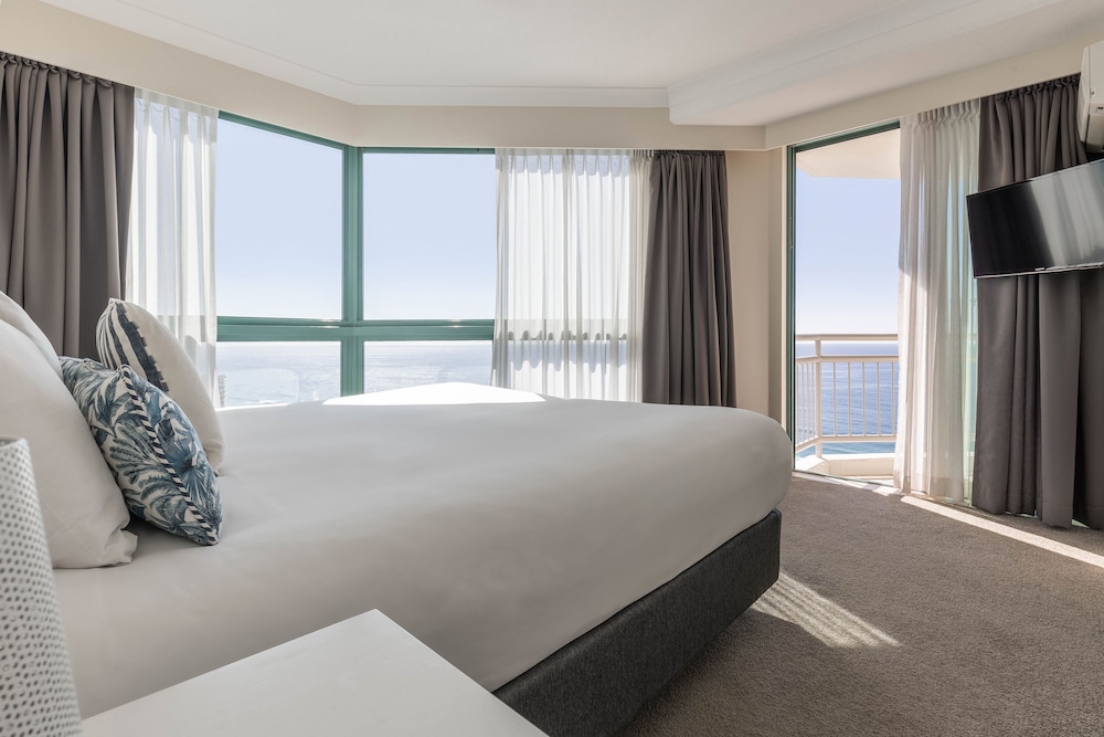 Mantra Crown Towers Surfers Paradise 47/95