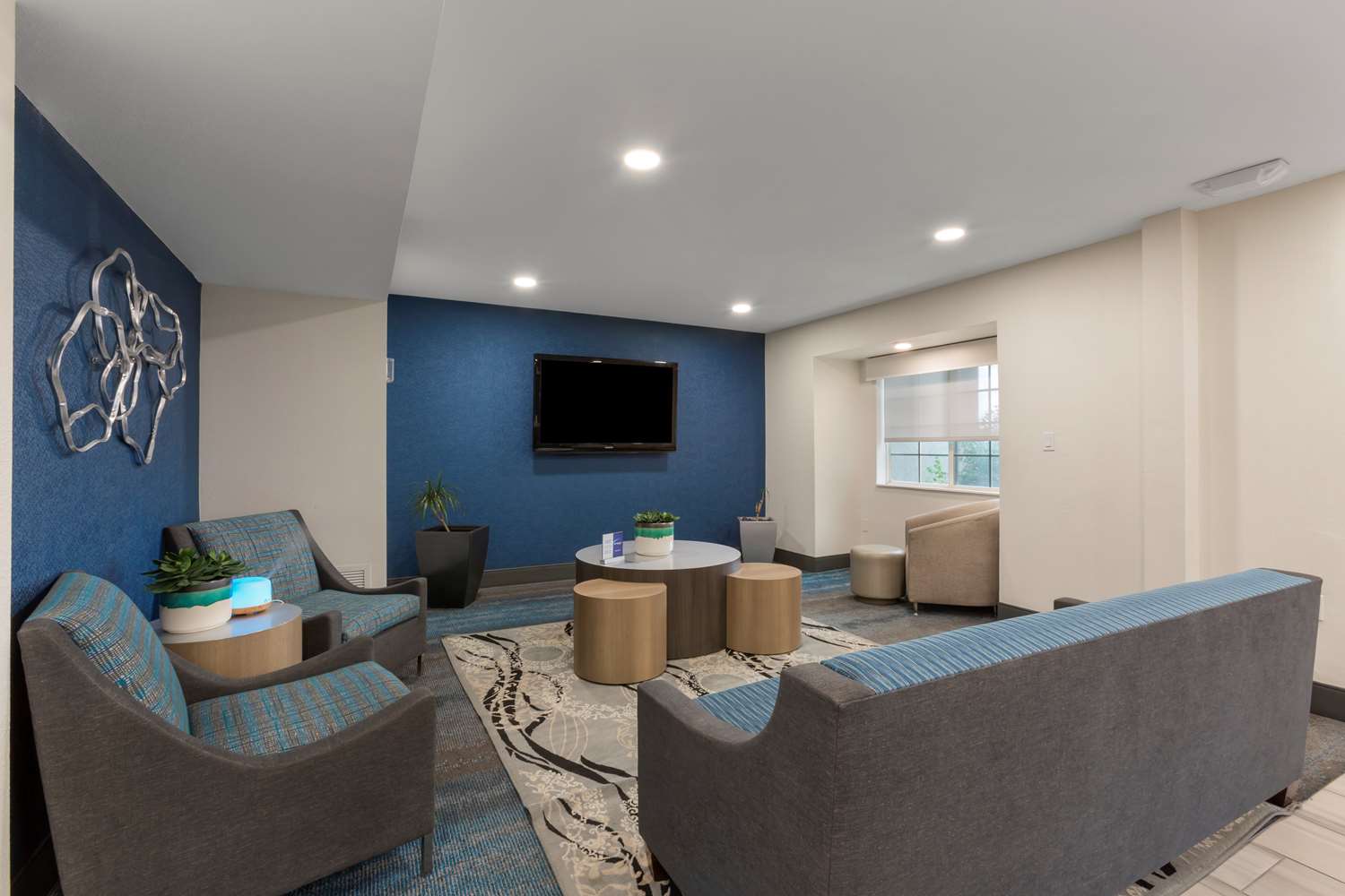 Best Western Plus Yuma Foothills Inn & Suites 21/41