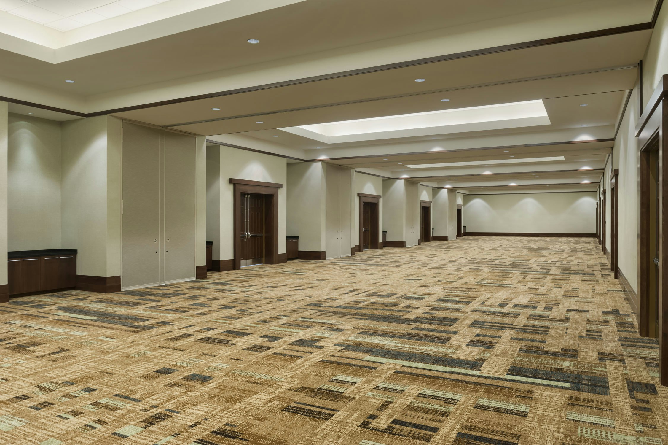 Embassy Suites By Hilton Orlando Lake Buena Vista South 77/82