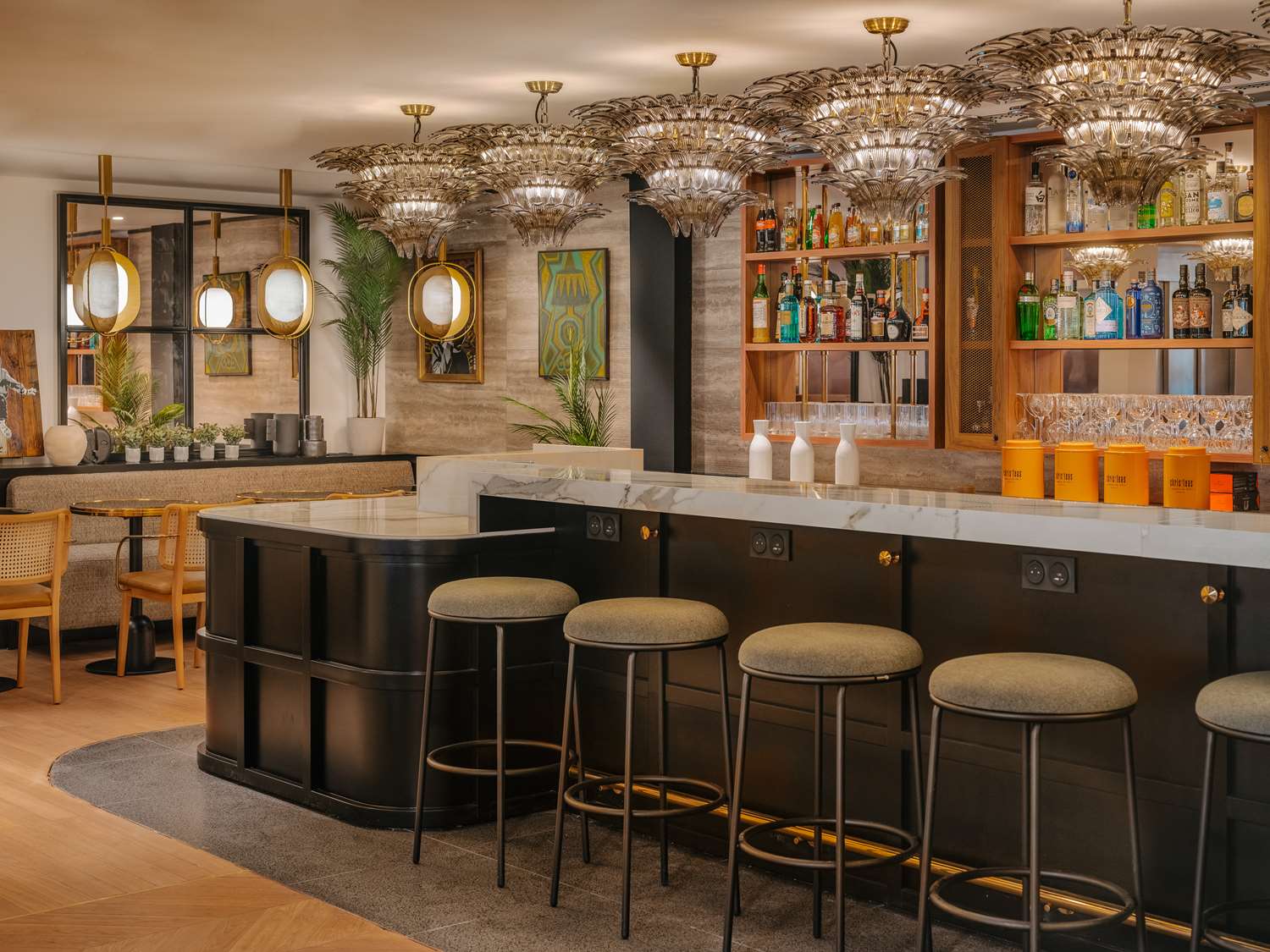 Marty Hotel Bordeaux, Tapestry Collection by Hilton 15/15