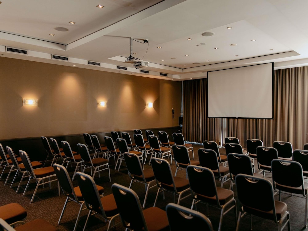 Mercure Sydney Parramatta 38/50