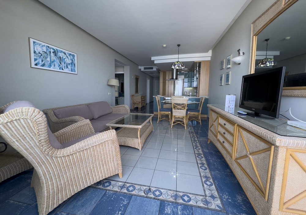 Holiday Club Jardin De Amadores 37/64
