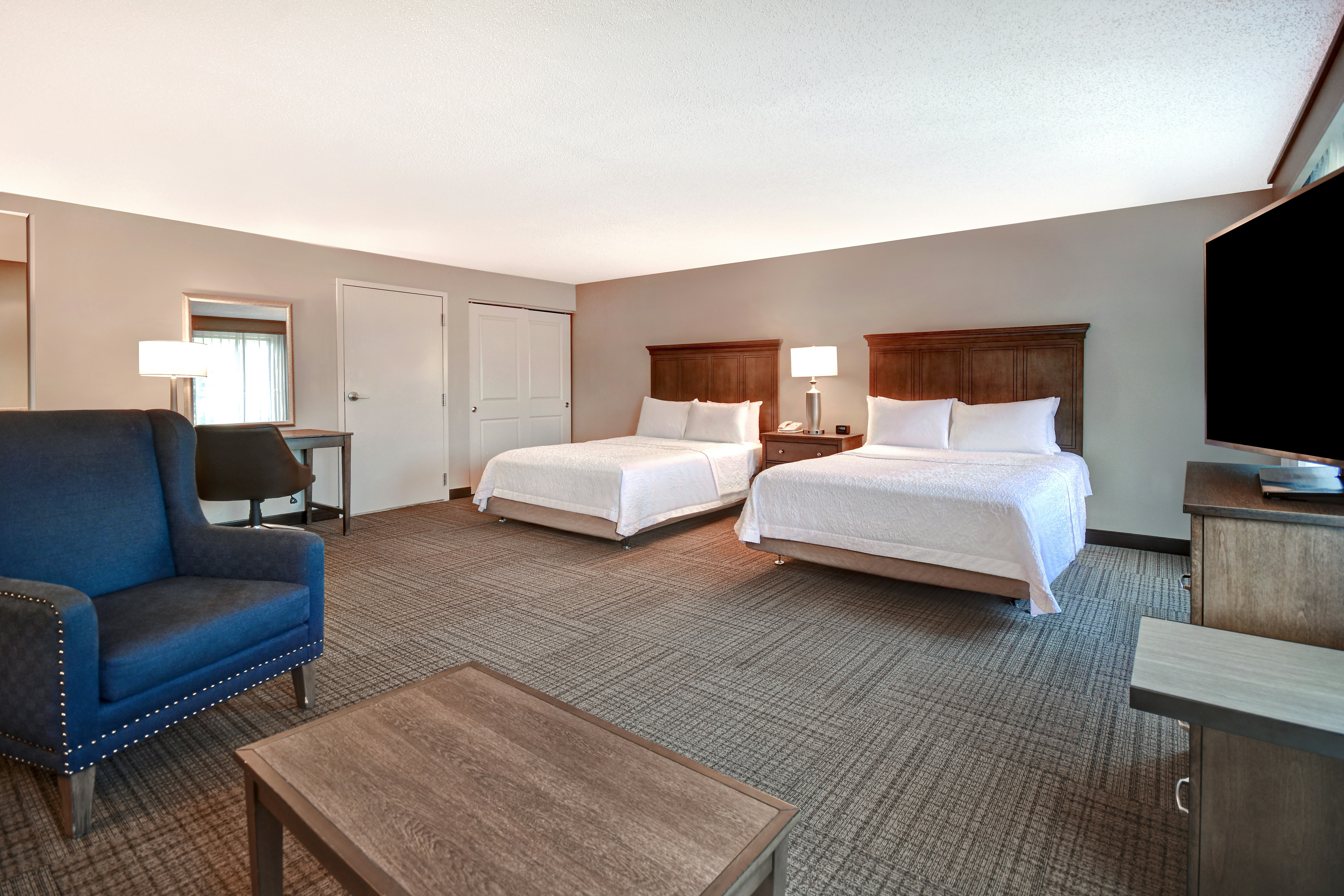 STUDIO, 2 QUEEN BEDS, ACCESSIBLE
