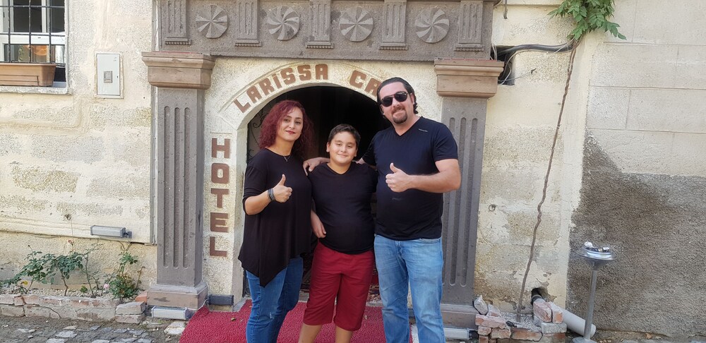 Larissa Cave Hotel 7/50