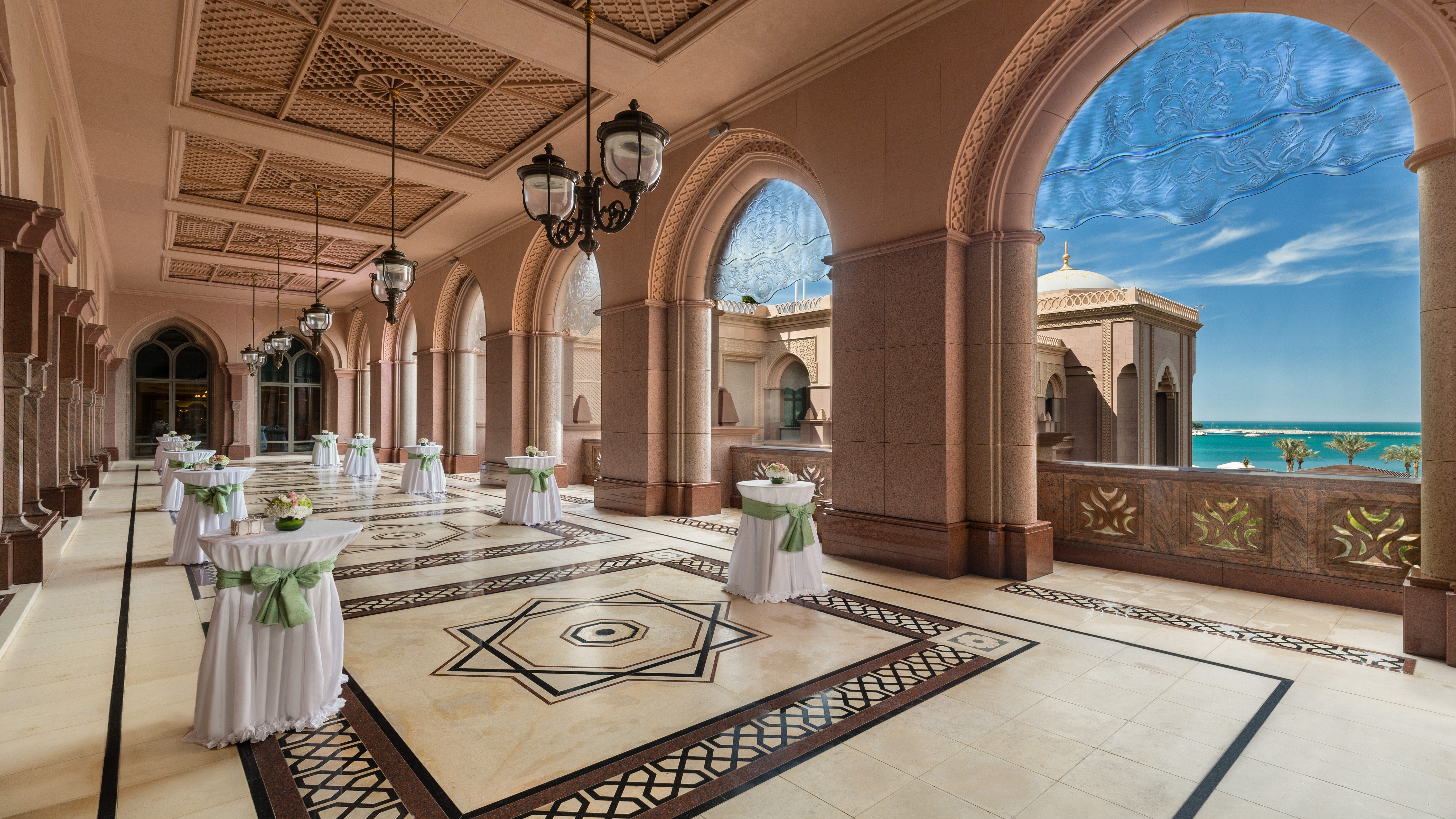 Emirates Palace Mandarin Oriental Abu Dhabi 25/50
