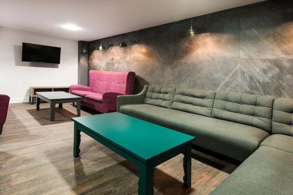 Destiny Student Brae House 43/63