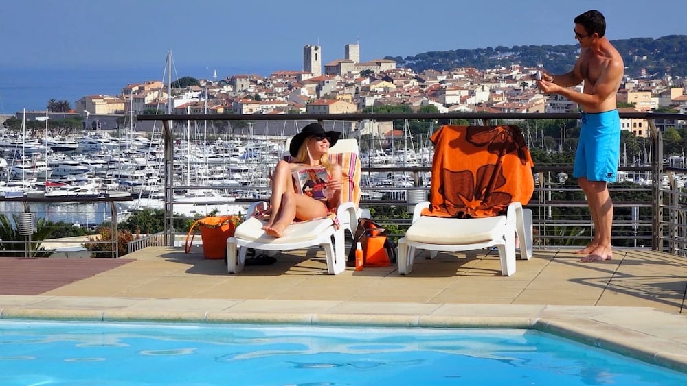 RESIDEAL ANTIBES 55/58