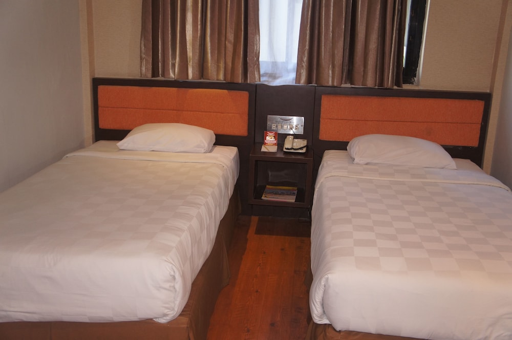Grand Palace Hotel Makassar 8/18