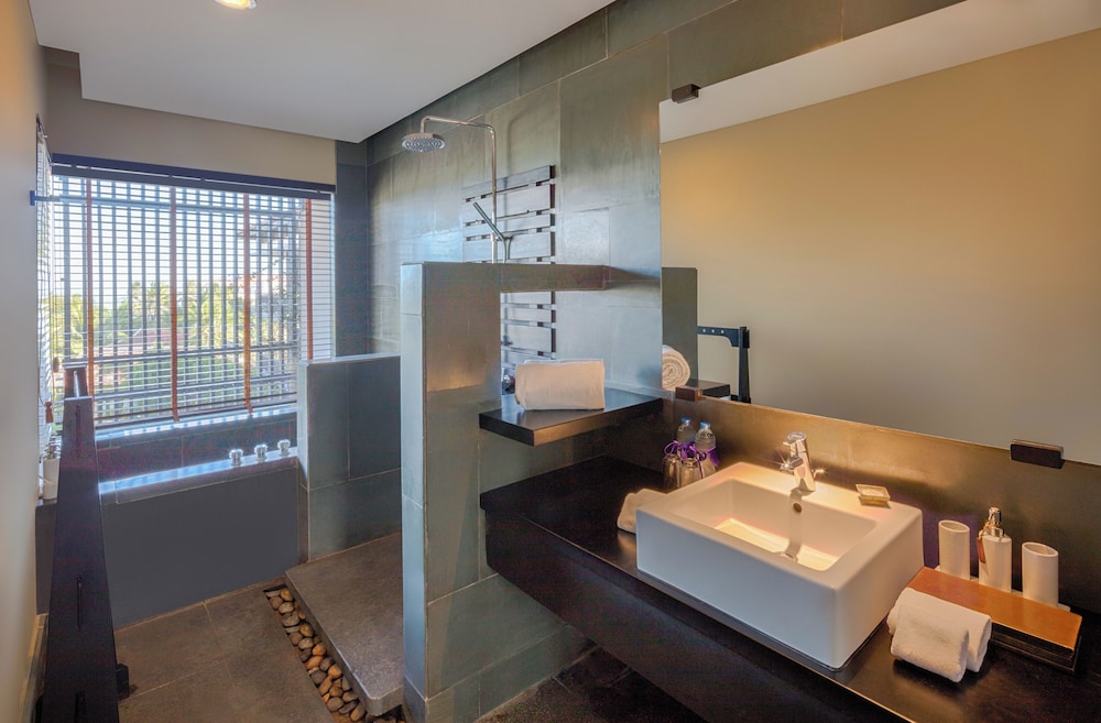 Anantara Mui Ne Resort 50/50