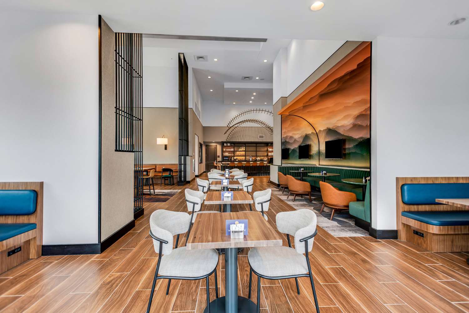 Doubletree By Hilton Asheville Downtown 10/23