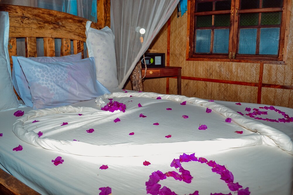 Pemba Lodge 9/50