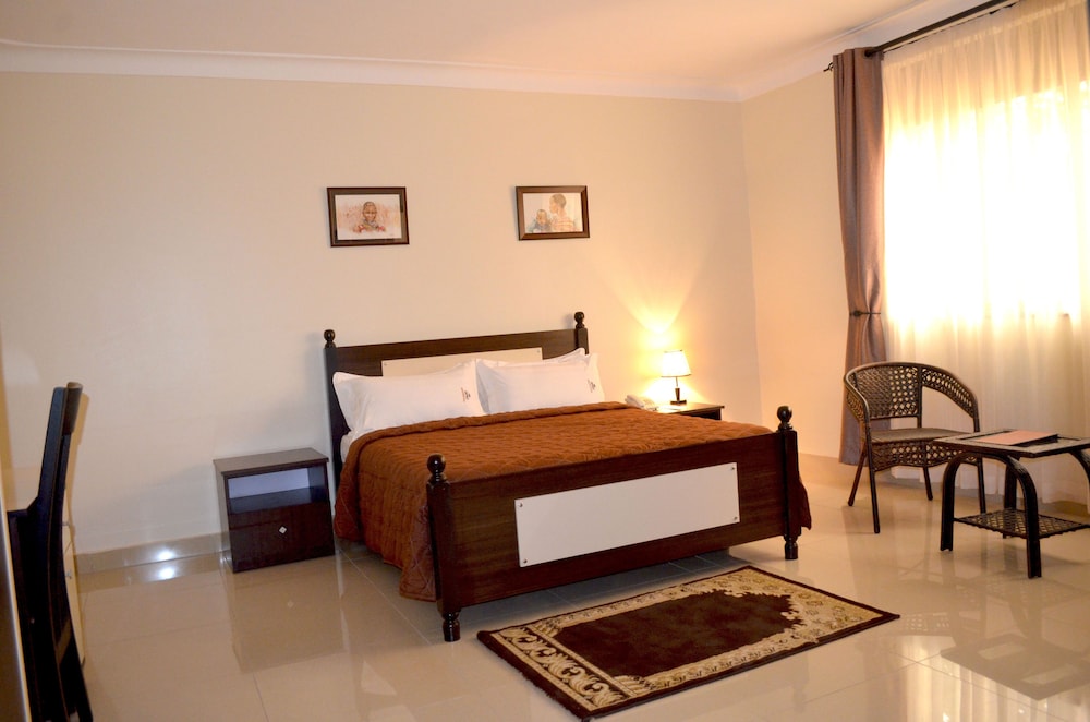 Deluxe, King Bed, City View, Marie S Royale Hotel 6/10