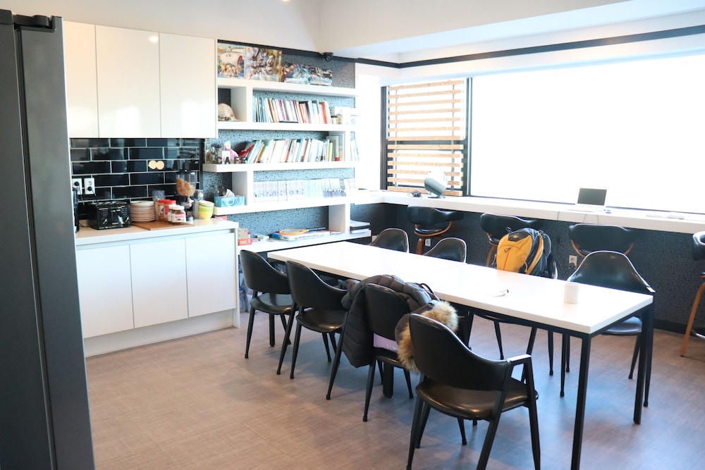 Mozzi Hostel 31/50