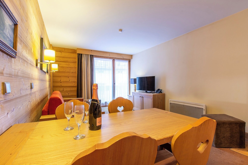 Residence Pierre Vacances Premium Les Chalets Du Forum 17/50