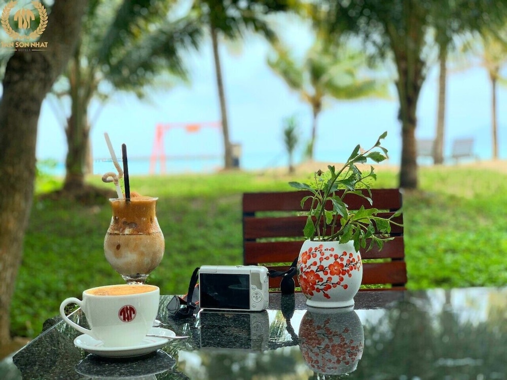 Tan Son Nhat Con Dao Resort 40/69