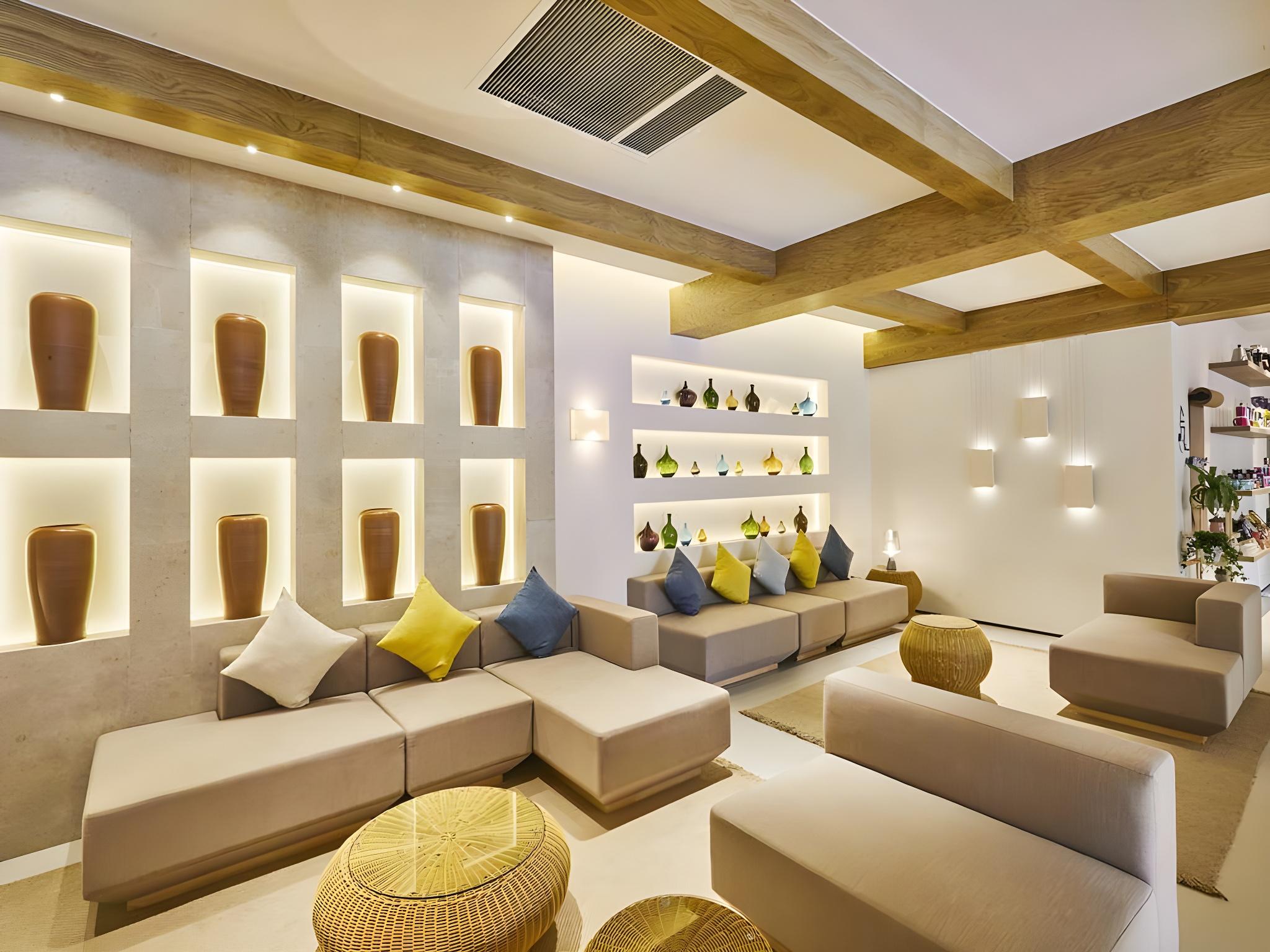 O.Live Social Hotel (Shanghai Xinzhuang Metro Station) 24/39