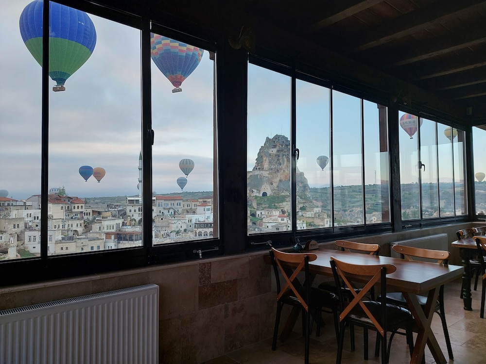 Megaron Cave Hotel 25/46
