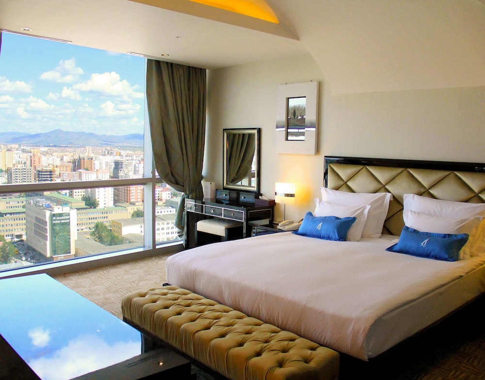 Blue Sky Hotel Tower 16/80