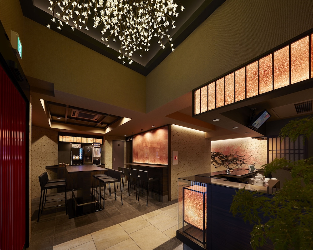 Sakura Sky Hotel 7/50