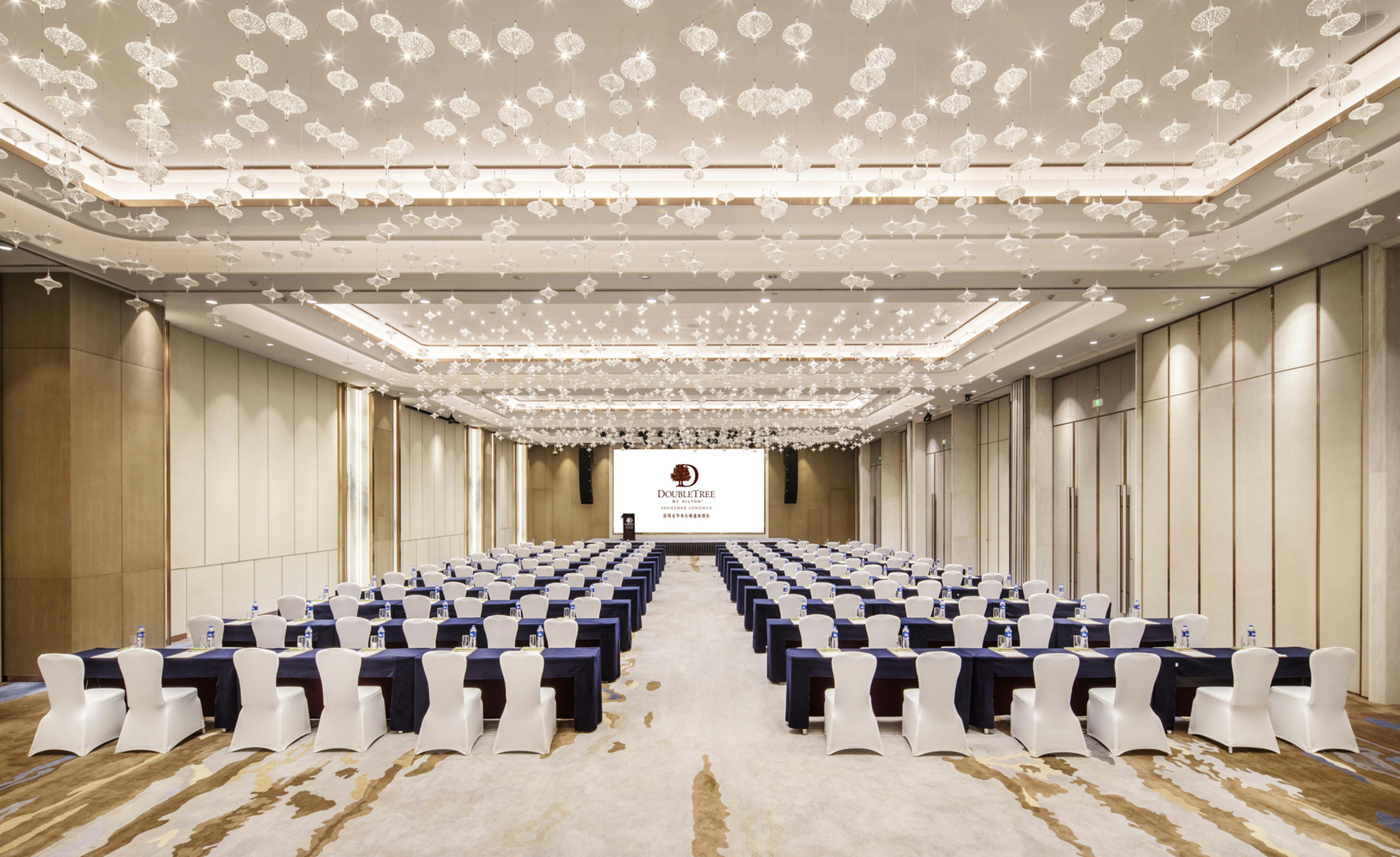 Doubletree By Hilton Shenzhen Longhua 65/76