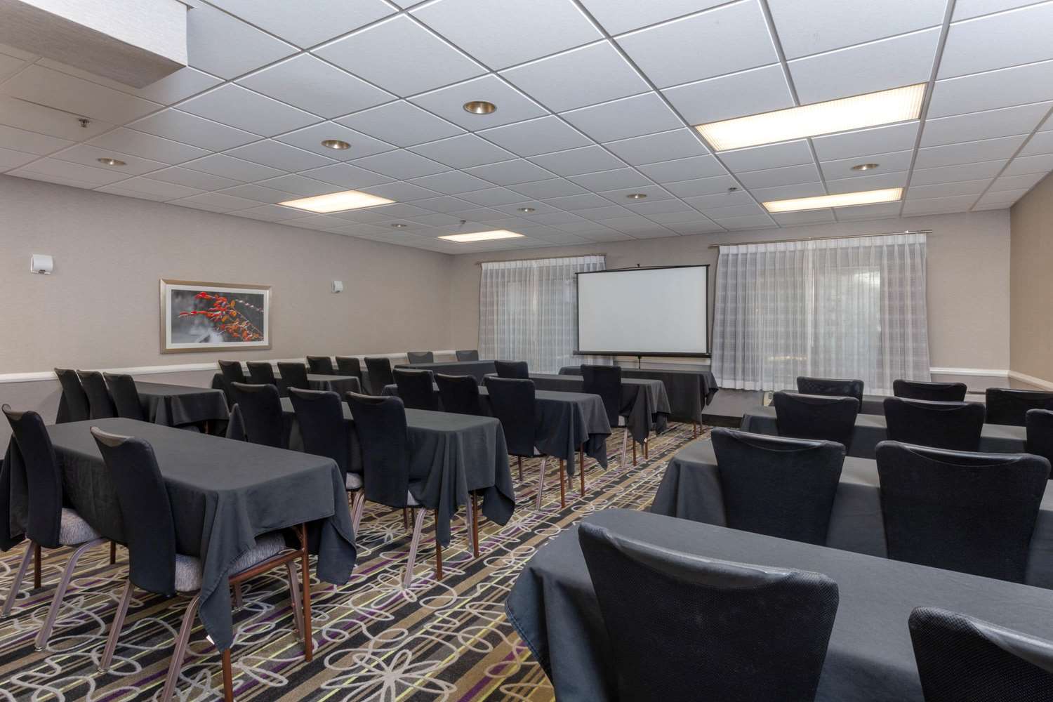 La Quinta Inn & Suites by Wyndham Clifton/Rutherford 38/50