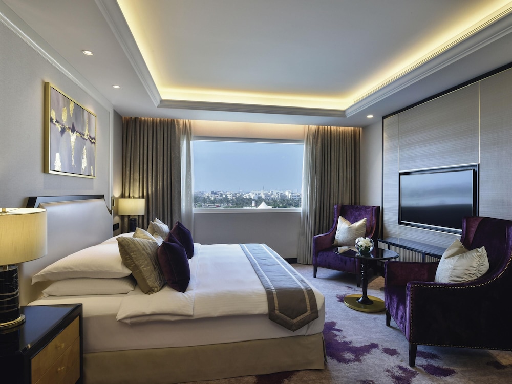 MOVENPICK HOTEL BAHRAIN 27/72