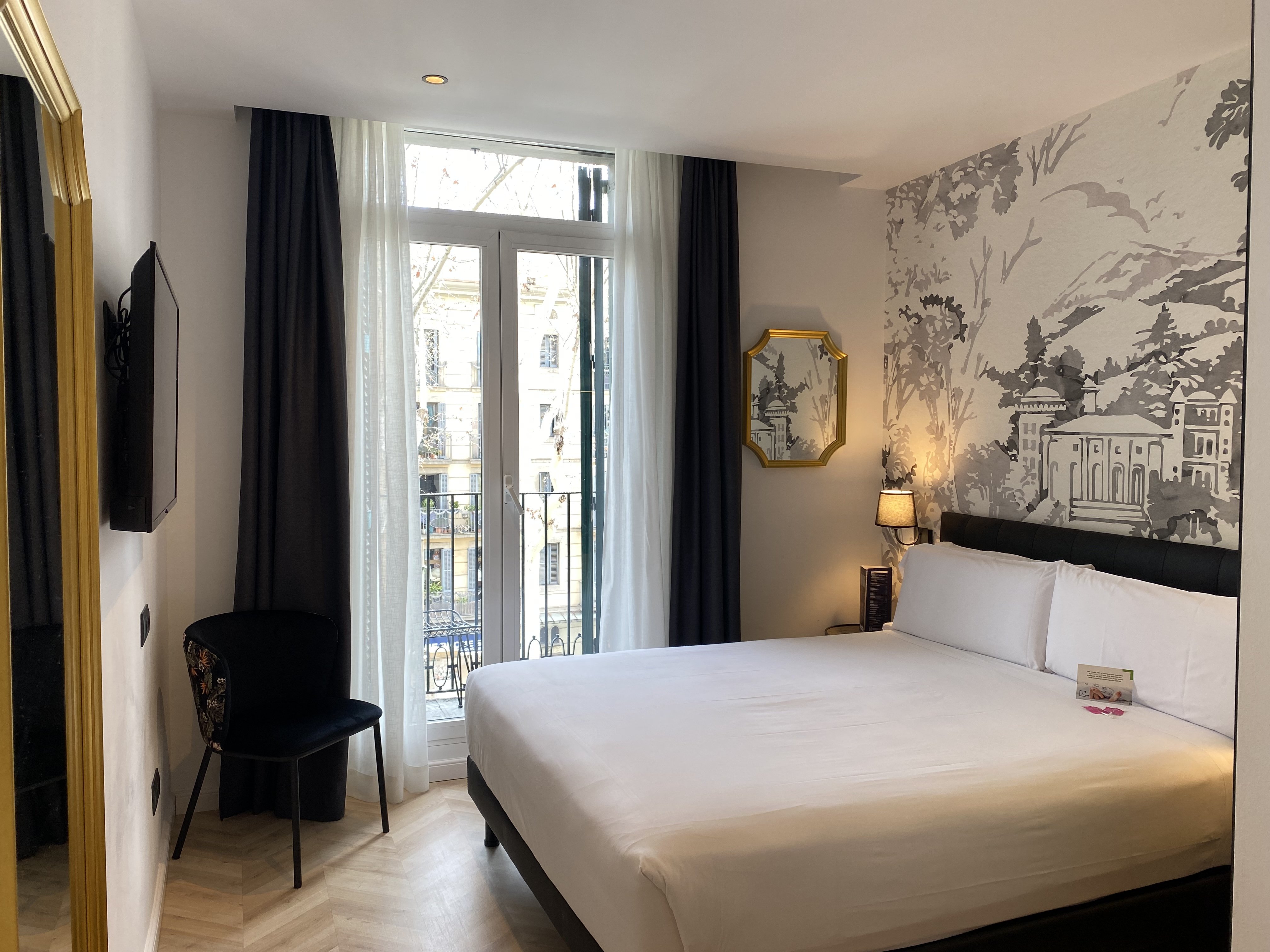 Oriente Atiram Hotel 26/77