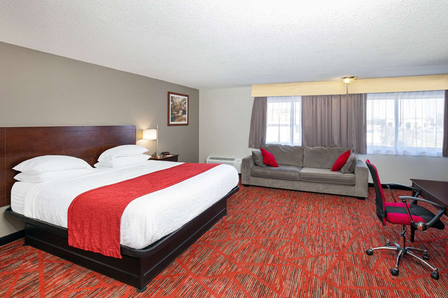 Ramada By Wyndham Bowling Green 12/45