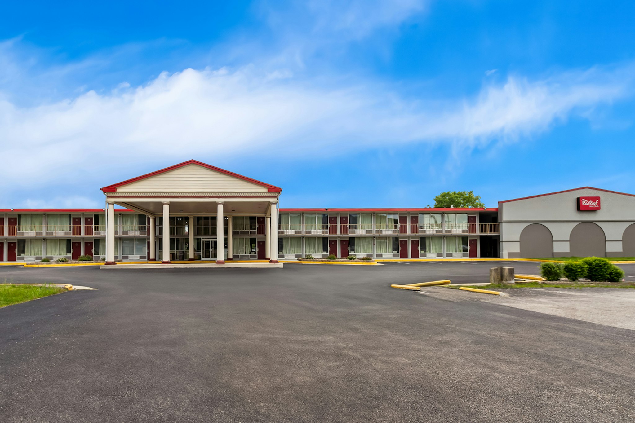Red Roof Inn & Suites Cave City 4/18