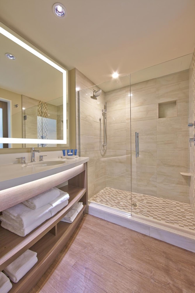 Opal Sands Resort 46/46