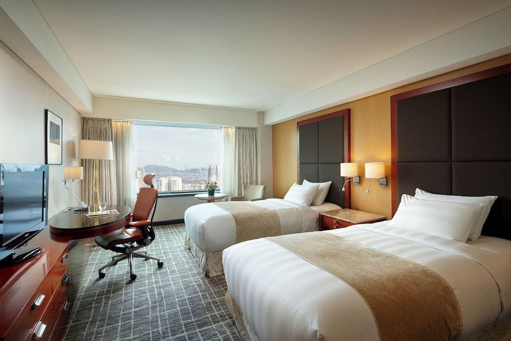 Club, Deluxe, Twin Beds