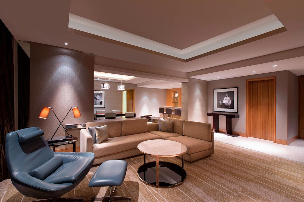 Sheraton Grand Bangalore Hotel At Brigade Gateway 38/67