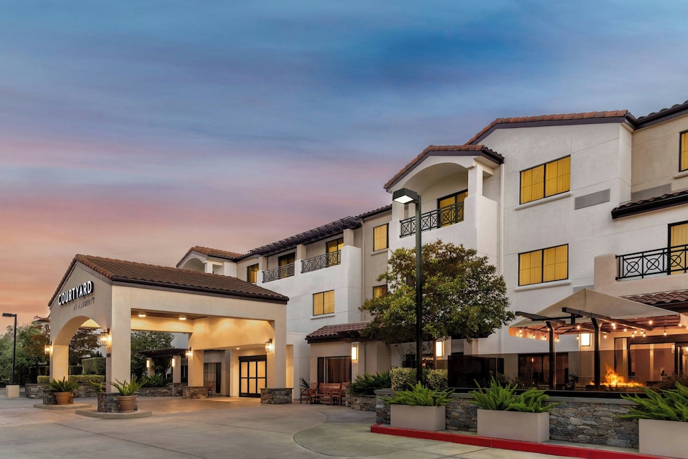 Courtyard By Marriott Palo Alto Los Altos 4/70
