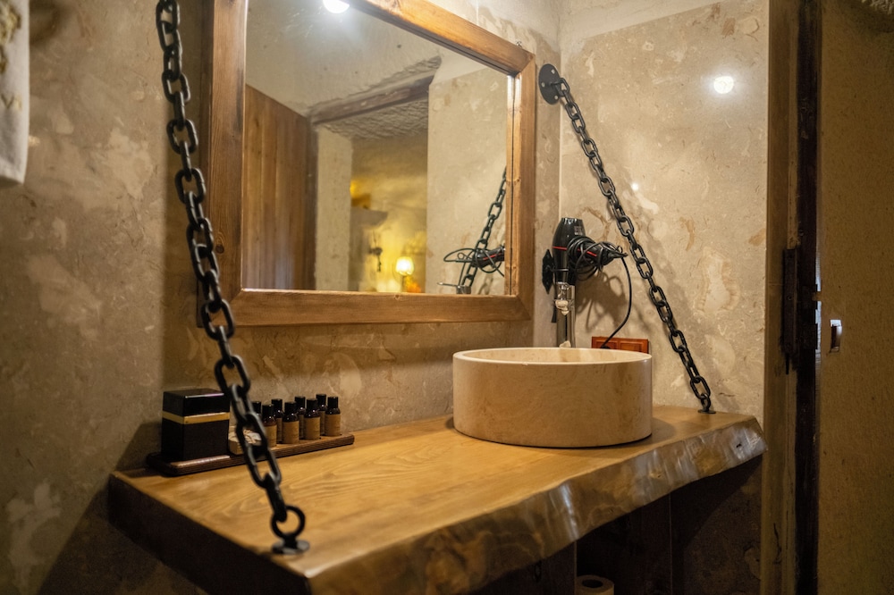 Urgup Evi Cave Hotel 50/50