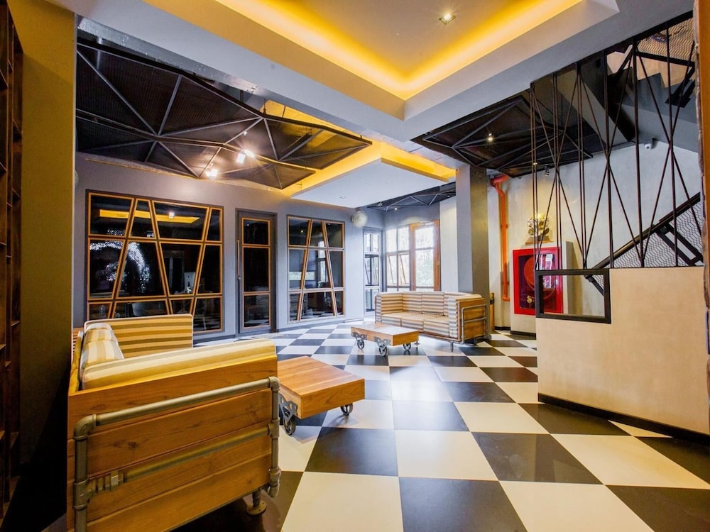 Loftmania Boutique Hotel 58/72
