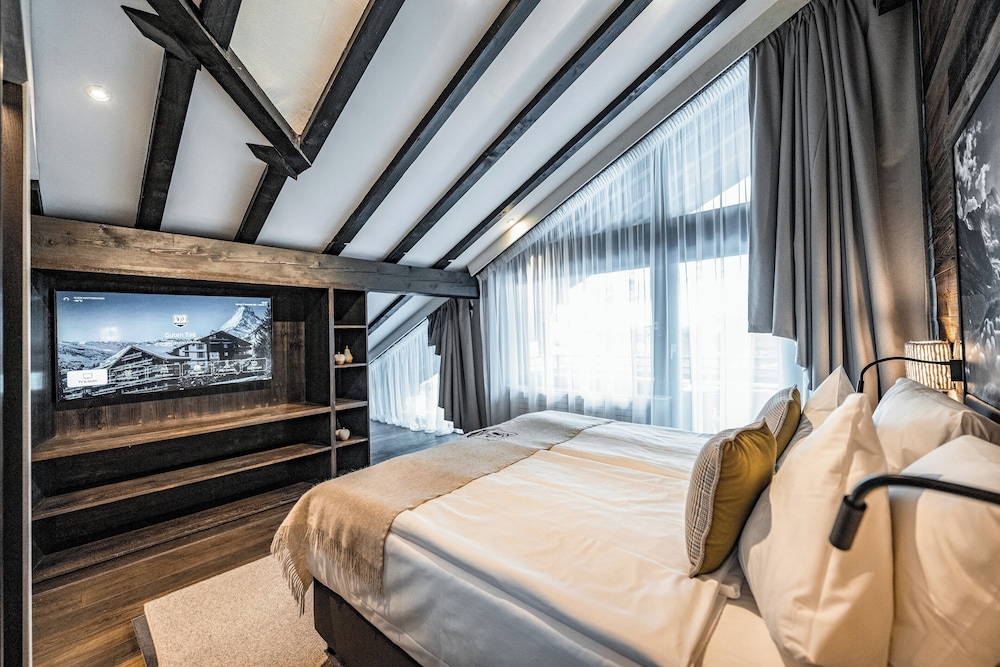 DESIGN, JUNIOR SUITE