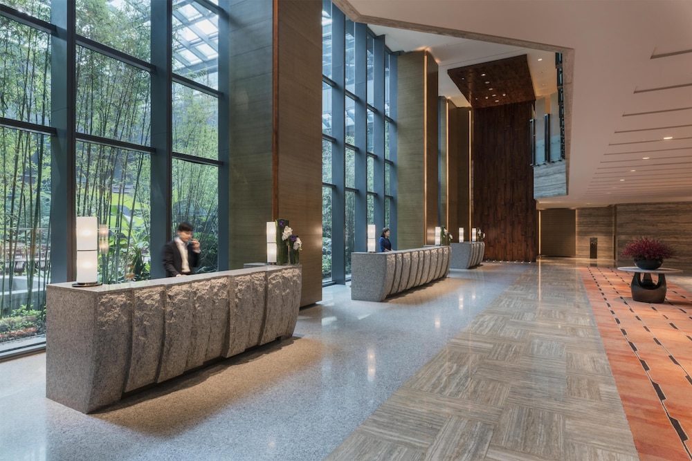 HYATT REGENCY SHANGHAI WUJIAOCHANG 10/75