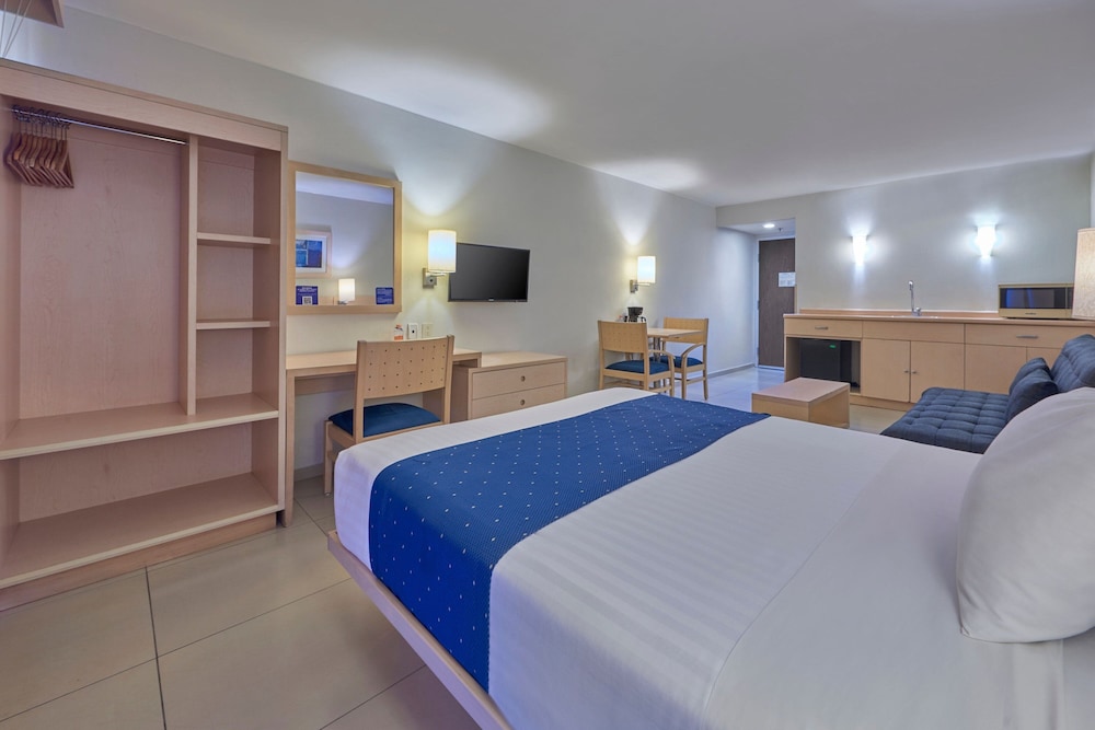 City Express by Marriott Manzanillo 11/50