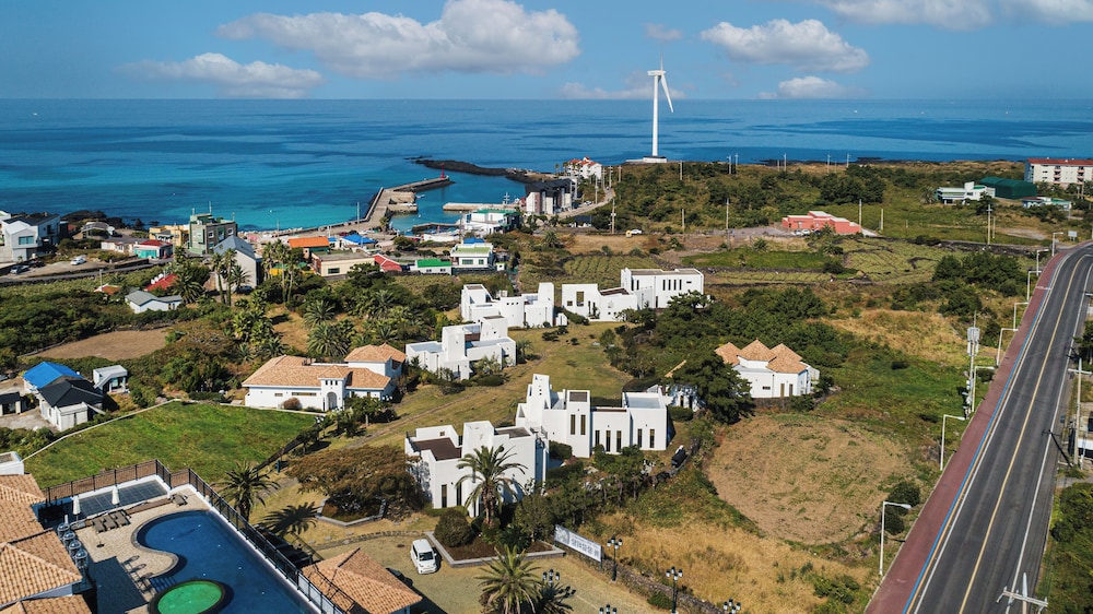 Libentia Hotel and Pool Villa 45/50