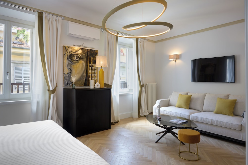 Tornabuoni Suites Collection 31/50