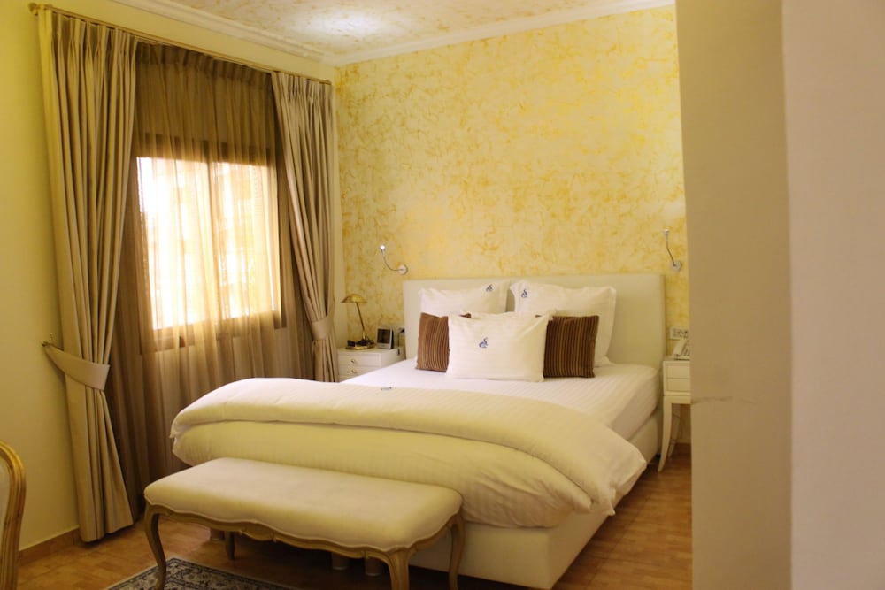 Particular Destiny Suites 9/50