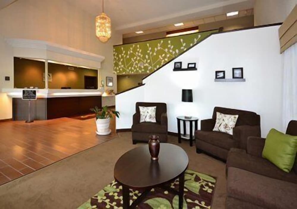 Sleep Inn & Suites Columbus South 34/52