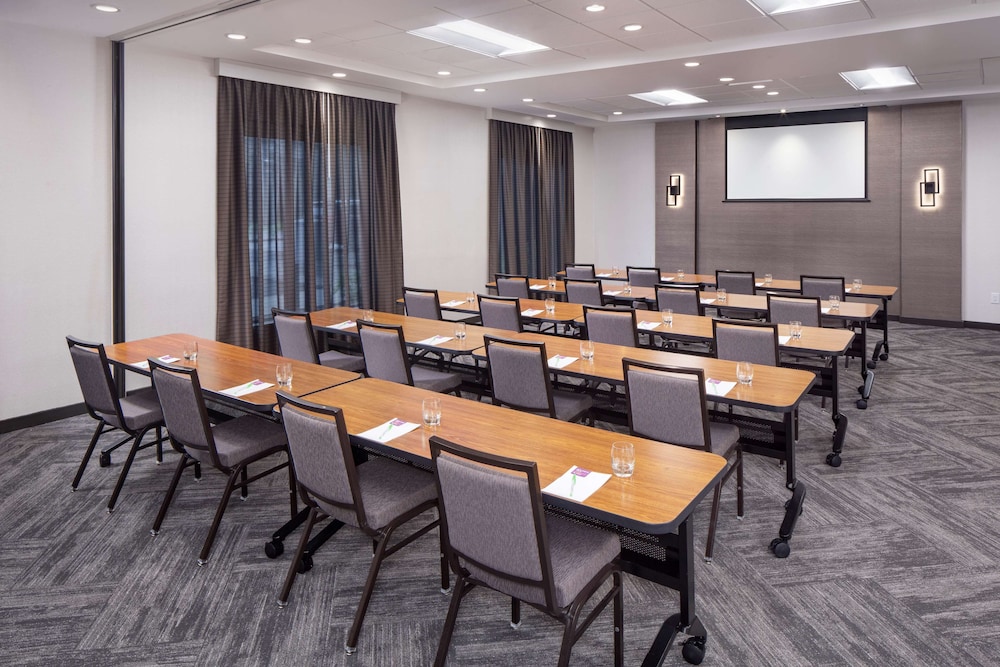 Hyatt Place Poughkeepsie 14/21