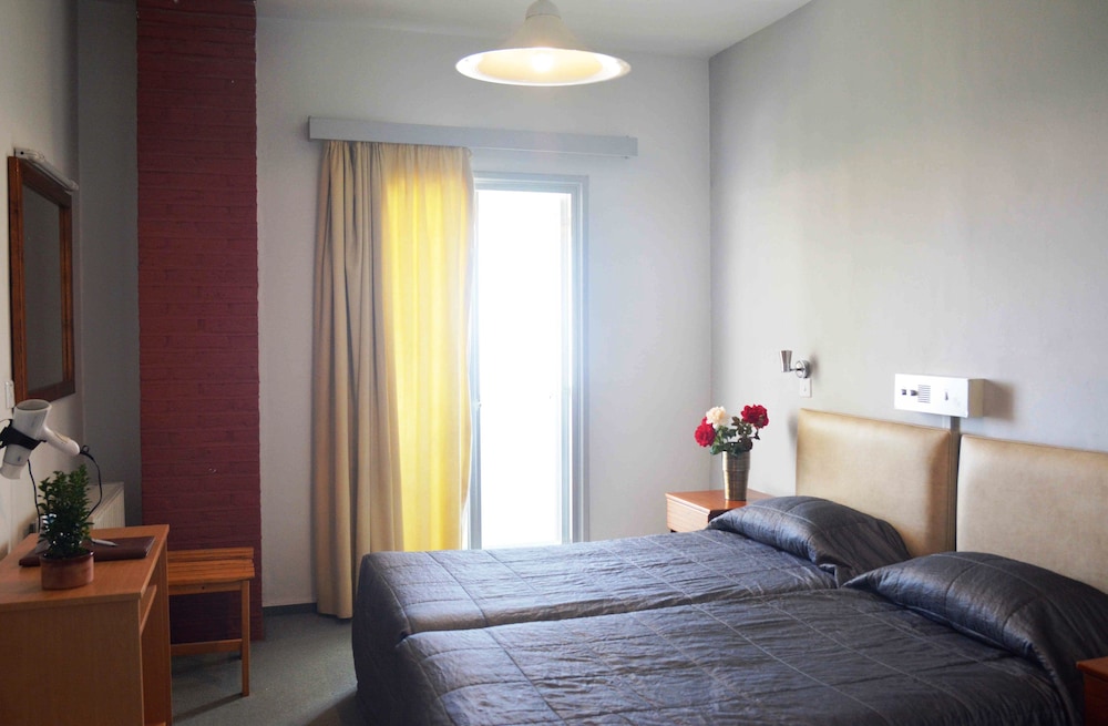 Troodos Hotel 12/50