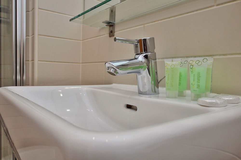 Princes Square Serviced Apartments 44/50