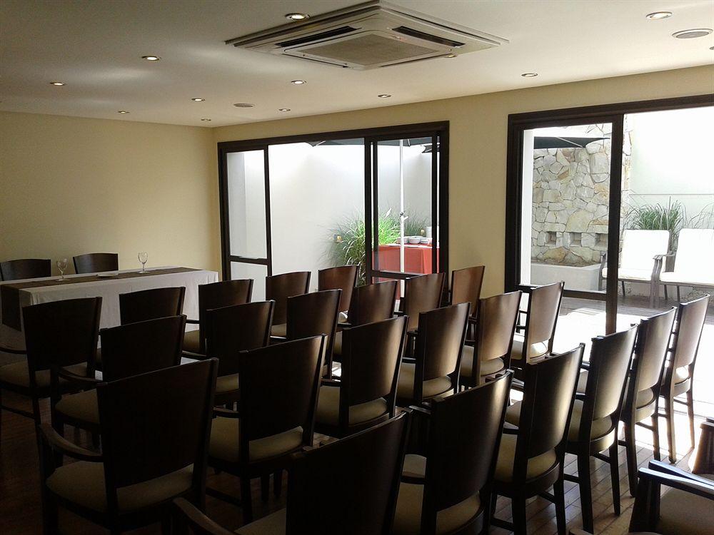 Ayres de Salta Hotel 21/25