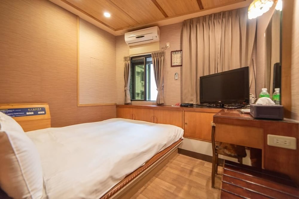 ShanKou Hotspring Hotel 14/53