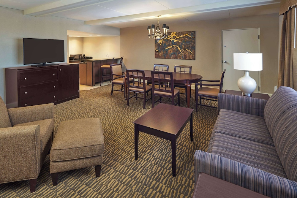 Wyndham Executive Center Columbia 35/60